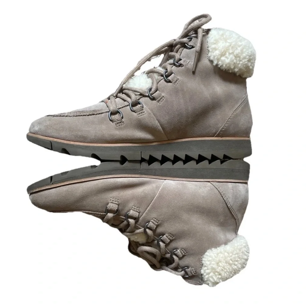 Sorel Sherpa Trim Harlow Lace Up Bootie Taupe Leather  Waterproof Women's Sz 9